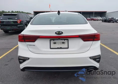 2019 Kia Forte Fe/Lx/Lxs z USA, uszkodzony, nr VIN 3KPF24AD6KE120019
